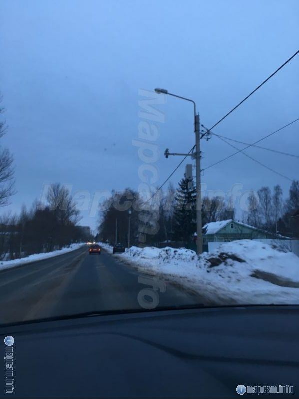 Повернул по горячим следам.