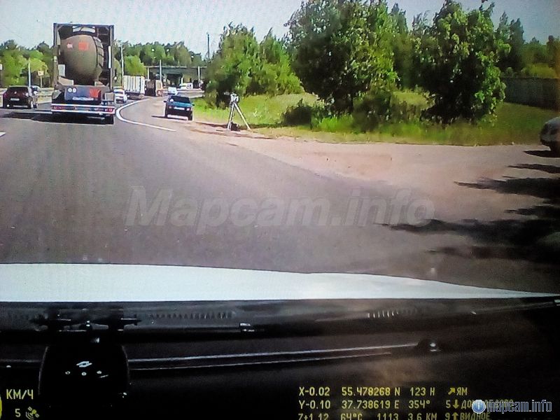 СКАТ-П в спину и пастух на серебристом Nissan Primera.