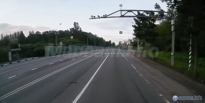 &nbsp; &nbsp; &nbsp; Июнь 2015г., вид при движении из Питера в Москву.