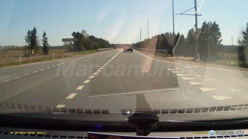 Едем в сторону Москвы. Камеры сразу за пересечением.