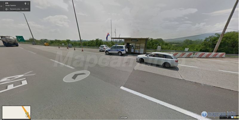 Через 3.8 км пункт оплаты, а за ним принимают нарушителей.