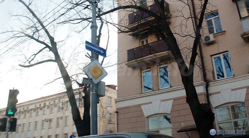 Вид немного сбоку. Пока нет более удобного ракурса